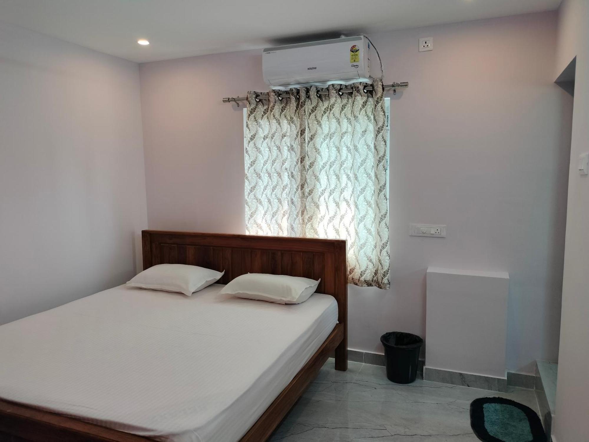 Teja Residency Otel Alāndurai Dış mekan fotoğraf