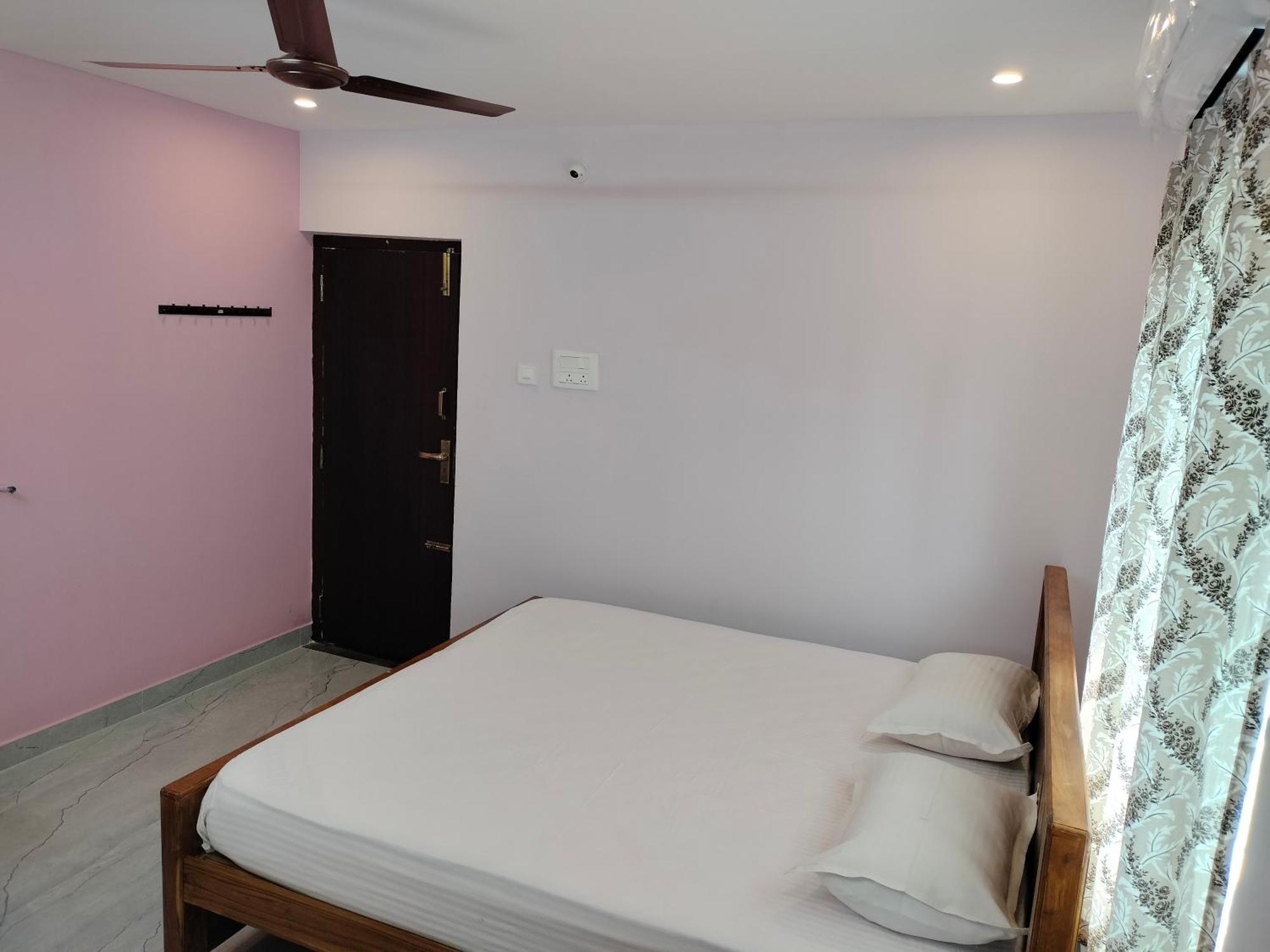Teja Residency Otel Alāndurai Dış mekan fotoğraf